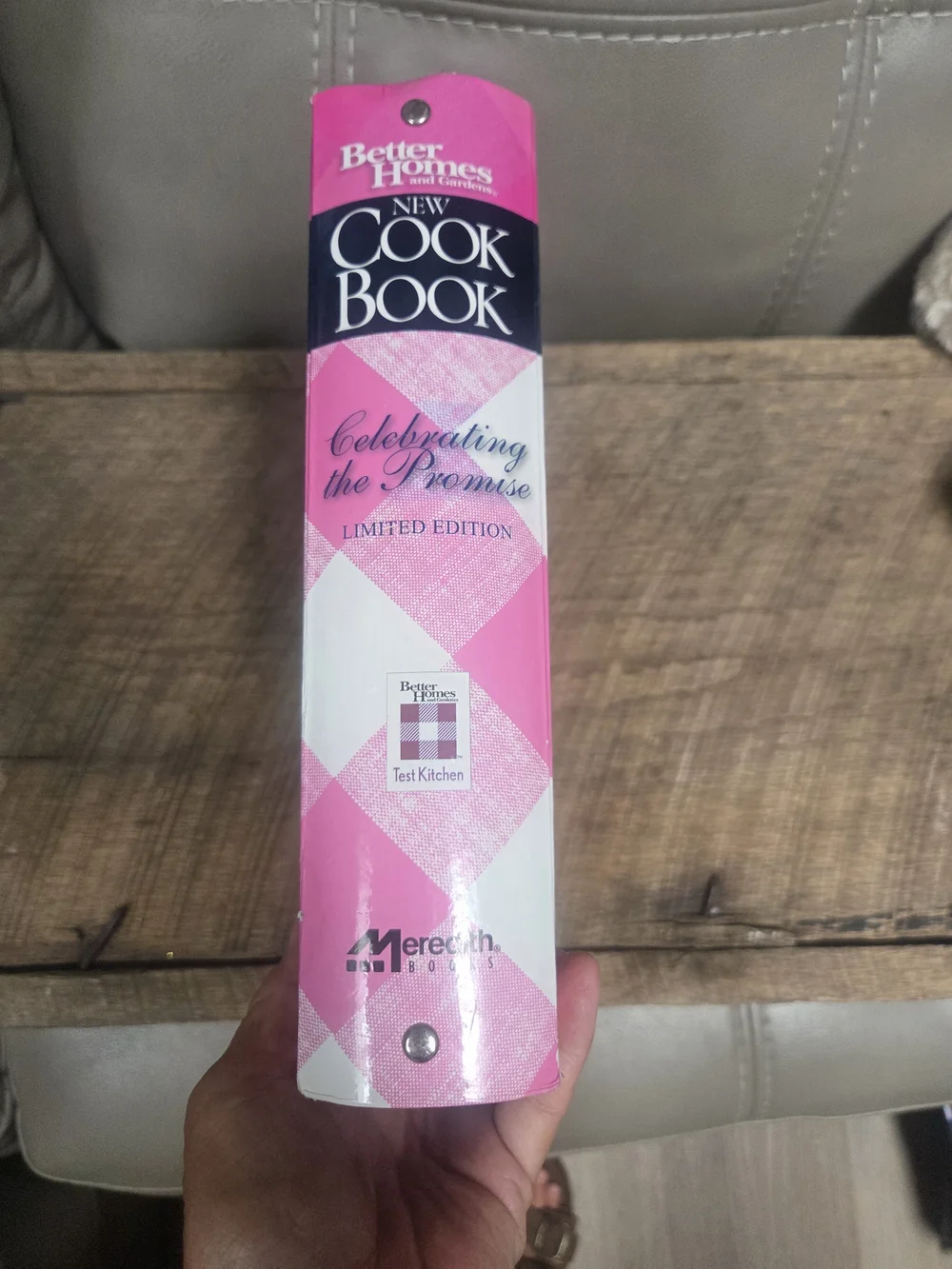 Better Homes & Gardens Pink Ribbon Cook Book - Limited Edition